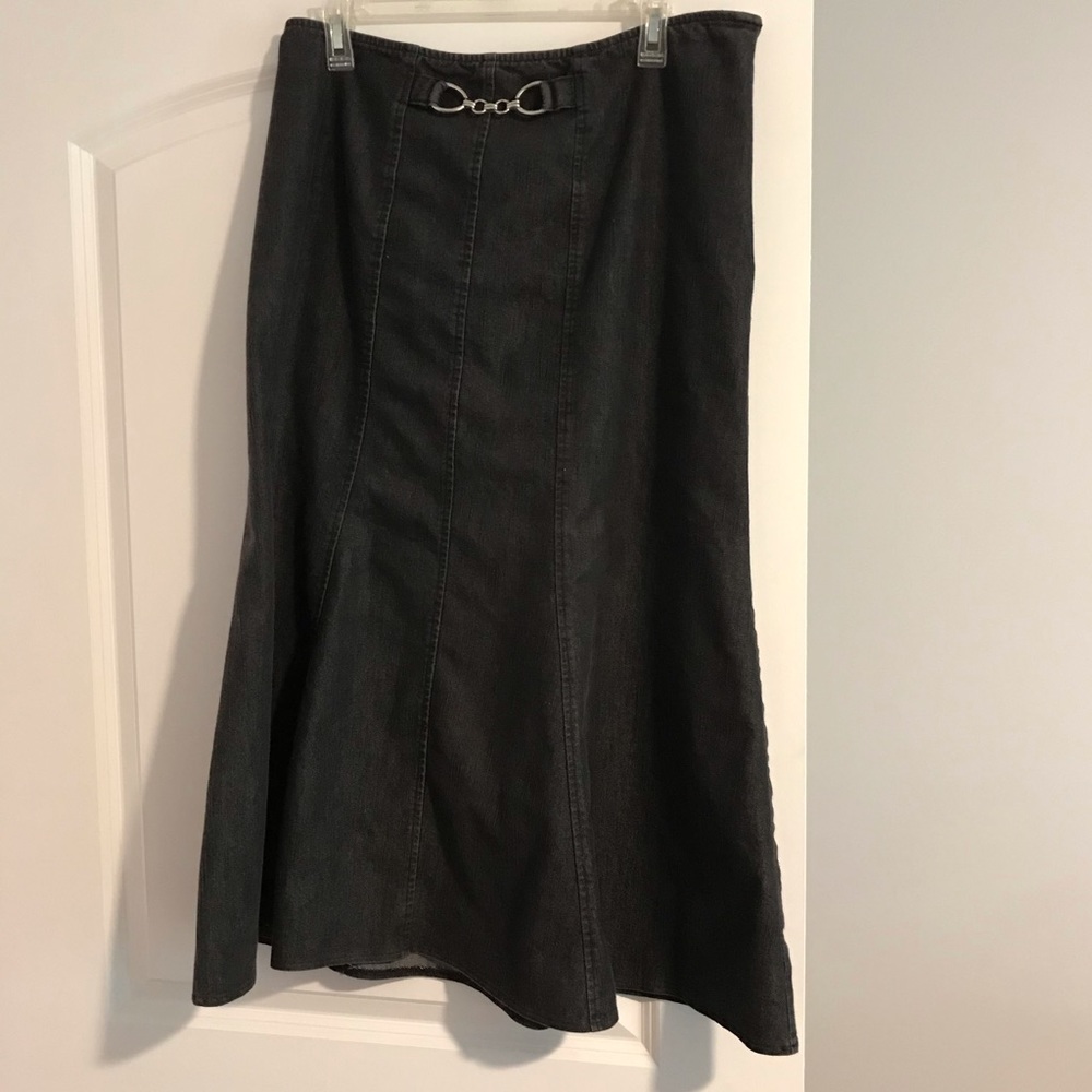 Dark wash Cato denim skirt